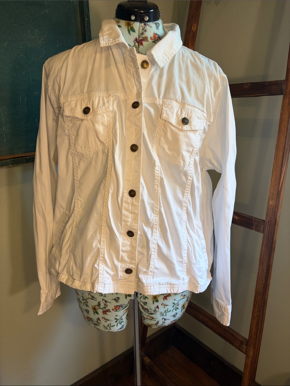 Aventura White Button-Front Jean Jacket